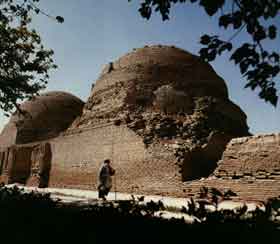 Мавзолей Ходжа Машхад в Шаартузком районе